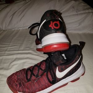 Nike basketball shoes kevin Durant youth 6.5